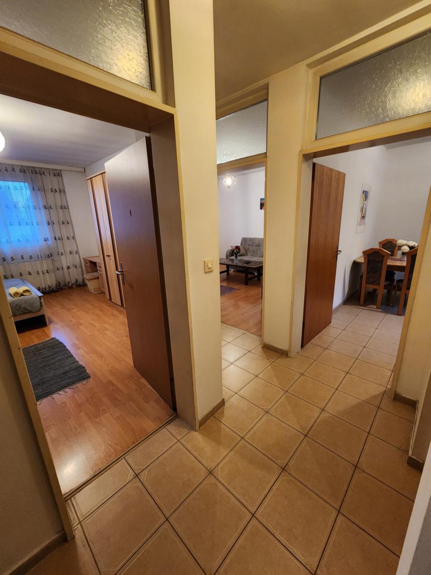 City Park Apartments Pristina Esterno foto
